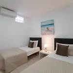 Velero فيلة *