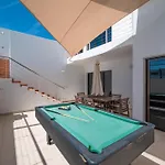 Velero بلايا بلانكا