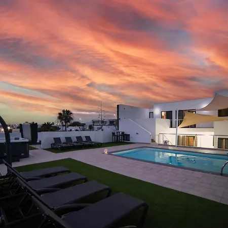 Velero Villa Playa Blanca